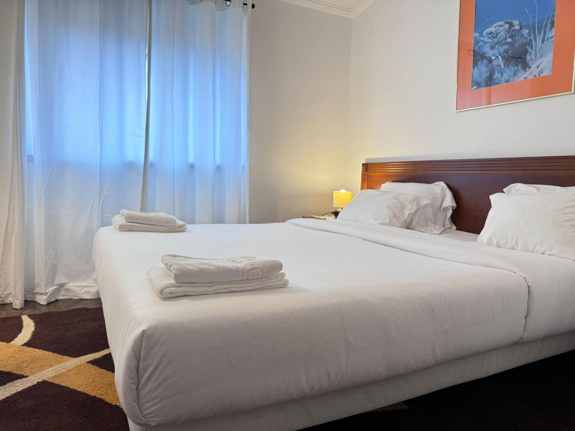 The Pearl - Cascais Guest House - City & Beach Esterno foto